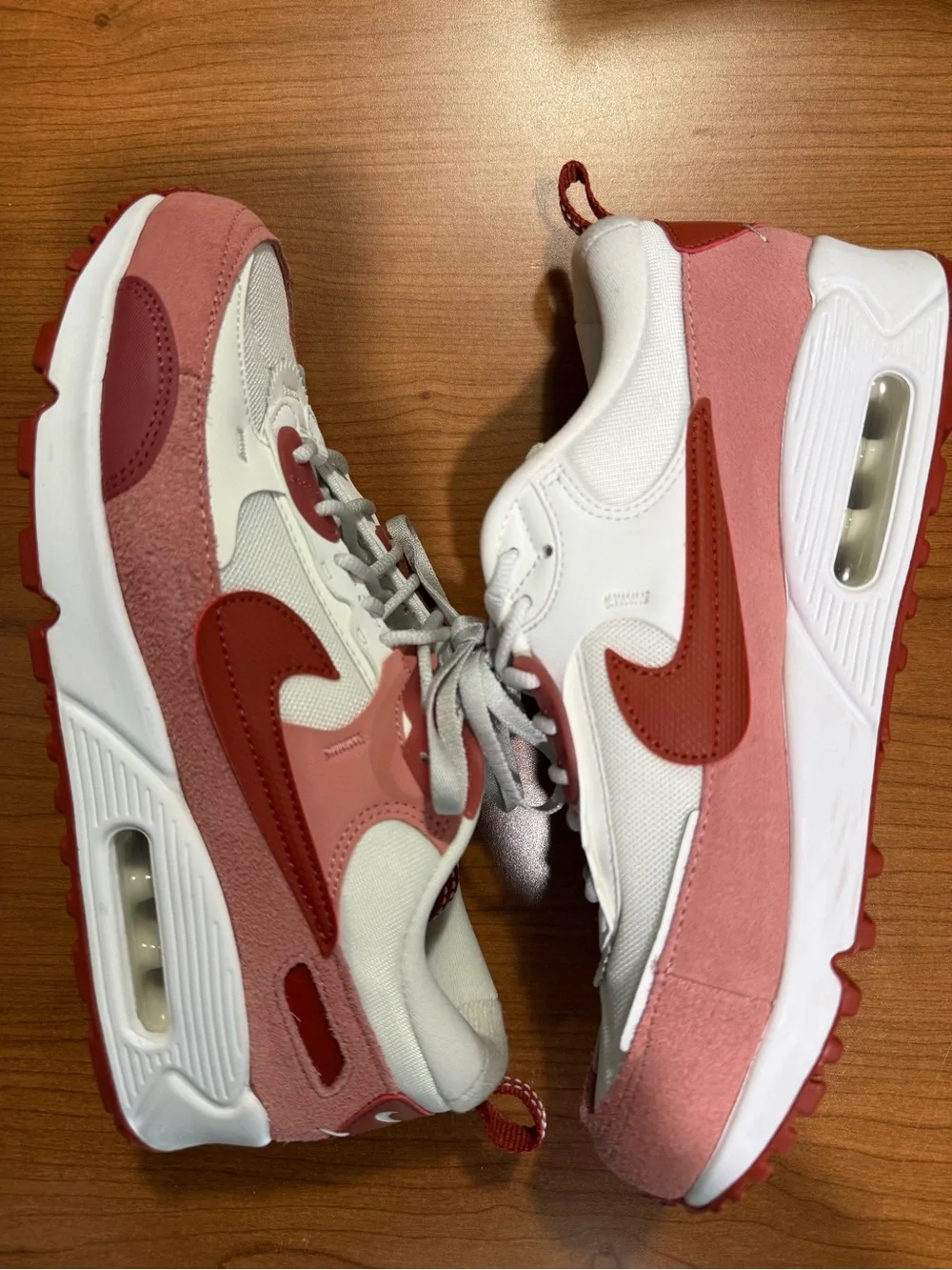 Nike White and Red Women's Athletic Sneakers
